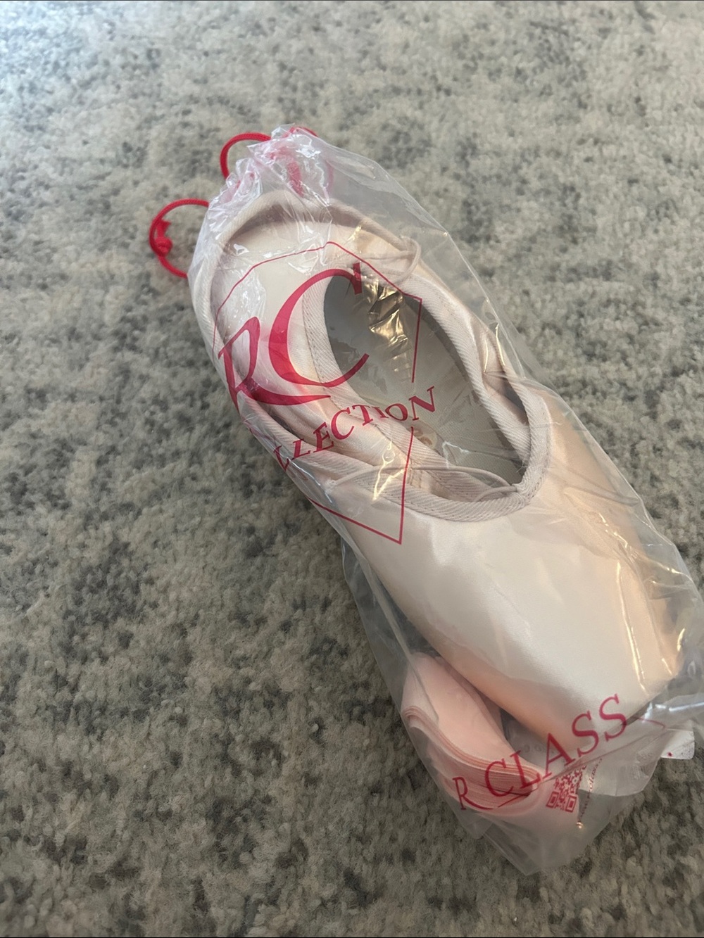 RC COLLECTION Women's pointe shoes